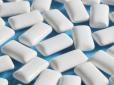 Поступово вбиває організм: Науковці виявили продукт споживання, який виділяє тисячі частинок мікропластику, що вражає людину