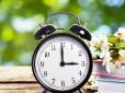 Варто знати! Чи будуть українці знову переводити годинники восени