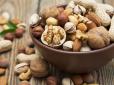 Це може здивувати! Вчені назвали горіх, який запобігає розвитку ожиріння